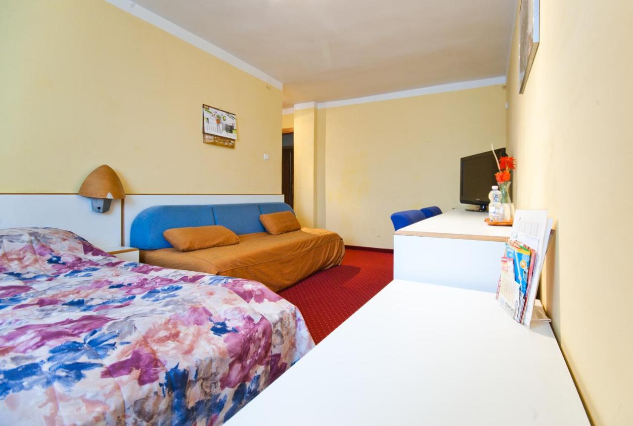 Malinowski Hostel *