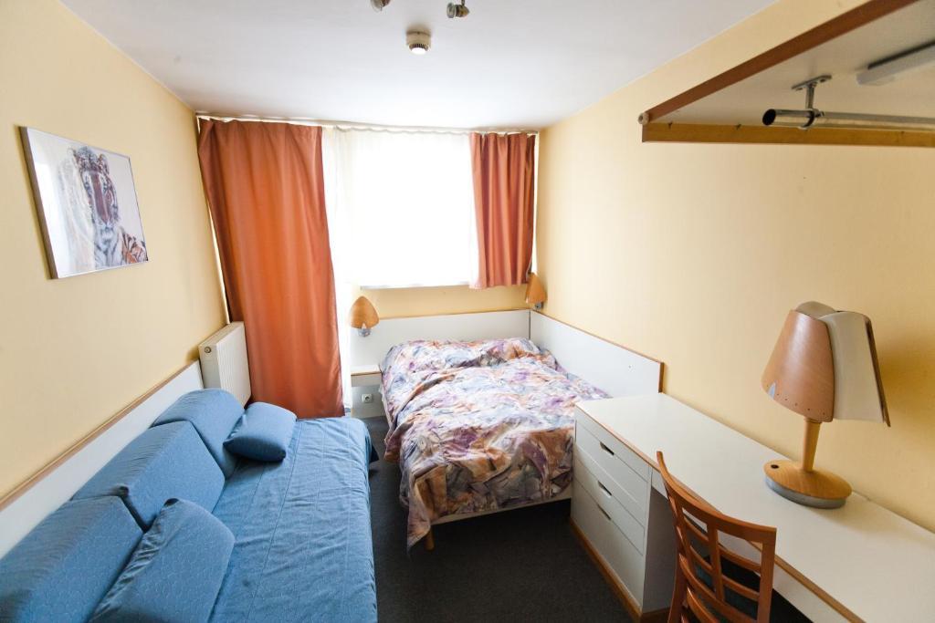 Malinowski Hostel